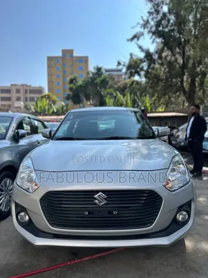 Suzuki Swift 2022 Silver