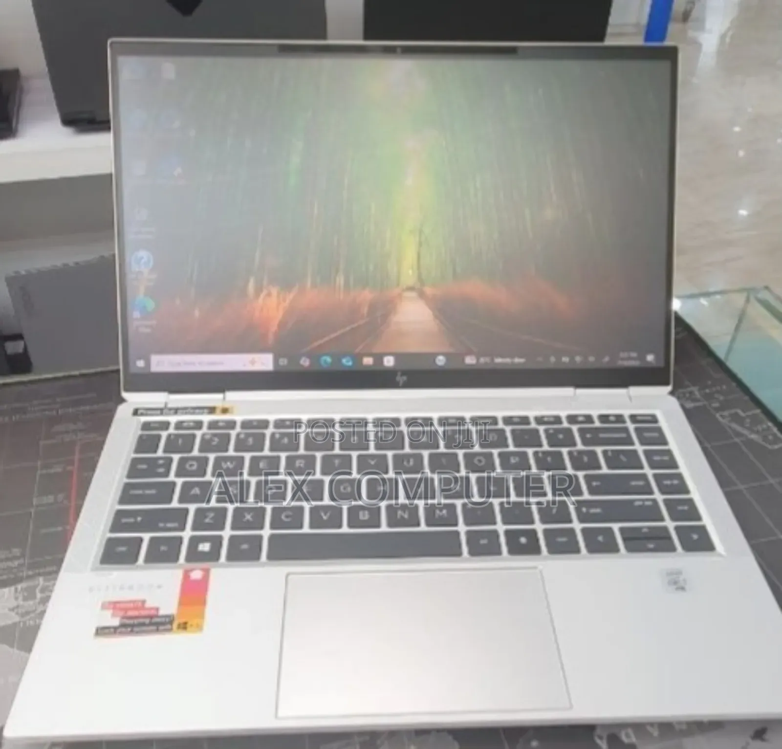 New Laptop HP EliteBook X360 1040 G7 16GB Intel Core I7 SSD 512GB