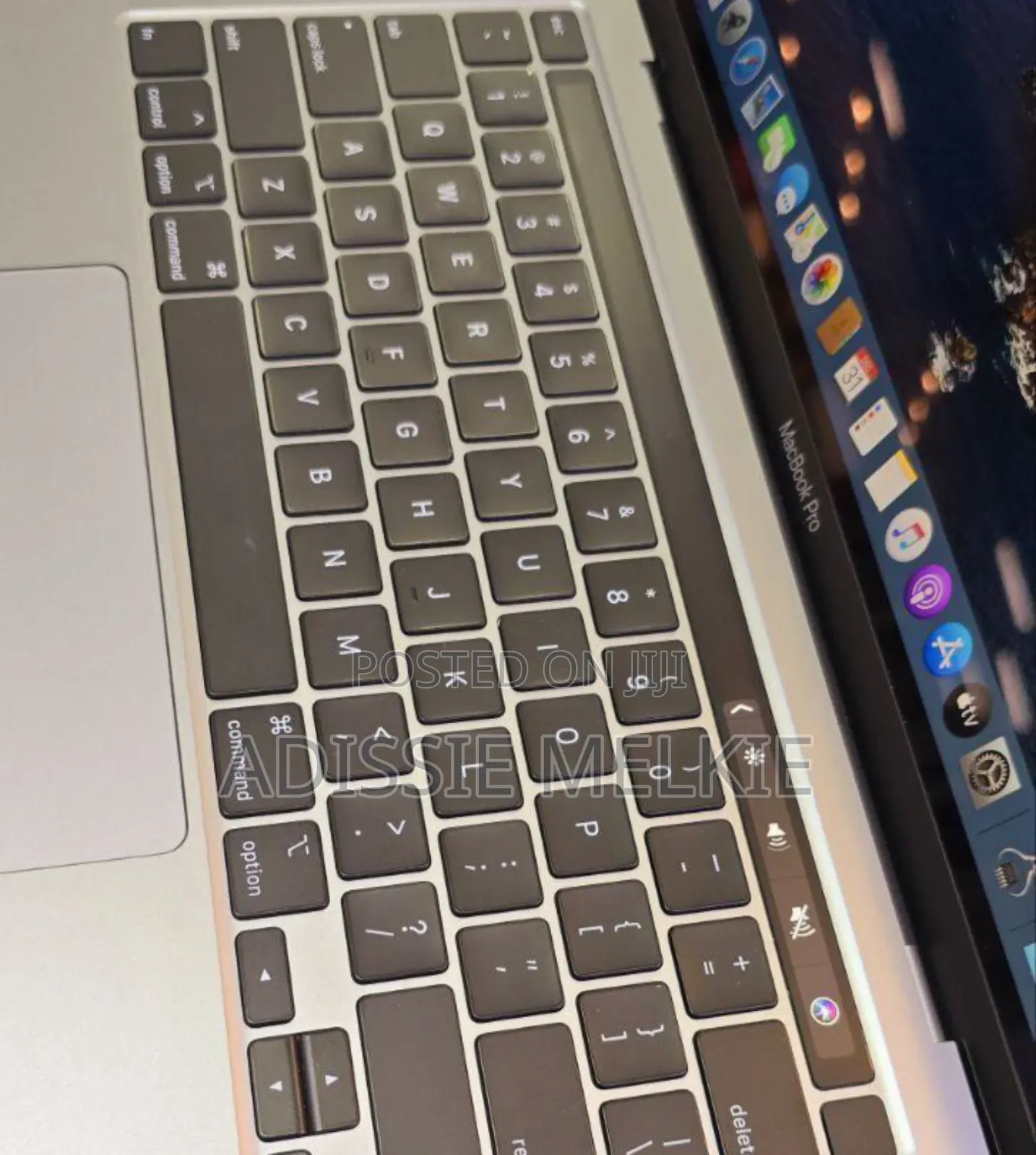 New Laptop Apple MacBook Air 2020 M1 16GB Intel Core I7 SSD 512GB