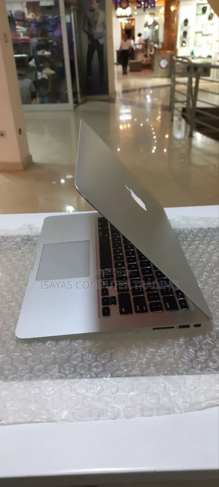 New Laptop Apple MacBook Air 2017 8GB SSD 128GB