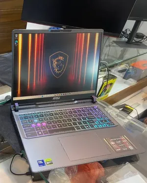 New Laptop MSI Vector 16 HX AI A2XWIG 16GB Intel Core Ultra 7 SSD 1T