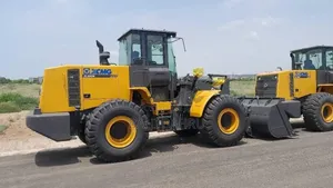 Photo - Xcmg 2025 Loader For Cash Only