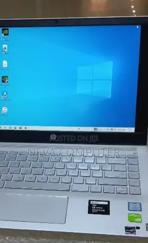 New Laptop HP Pavilion 15 8GB Intel Core I5 SSD 256GB