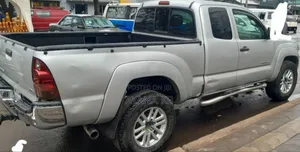 Toyota Tacoma 2006 Burgundy