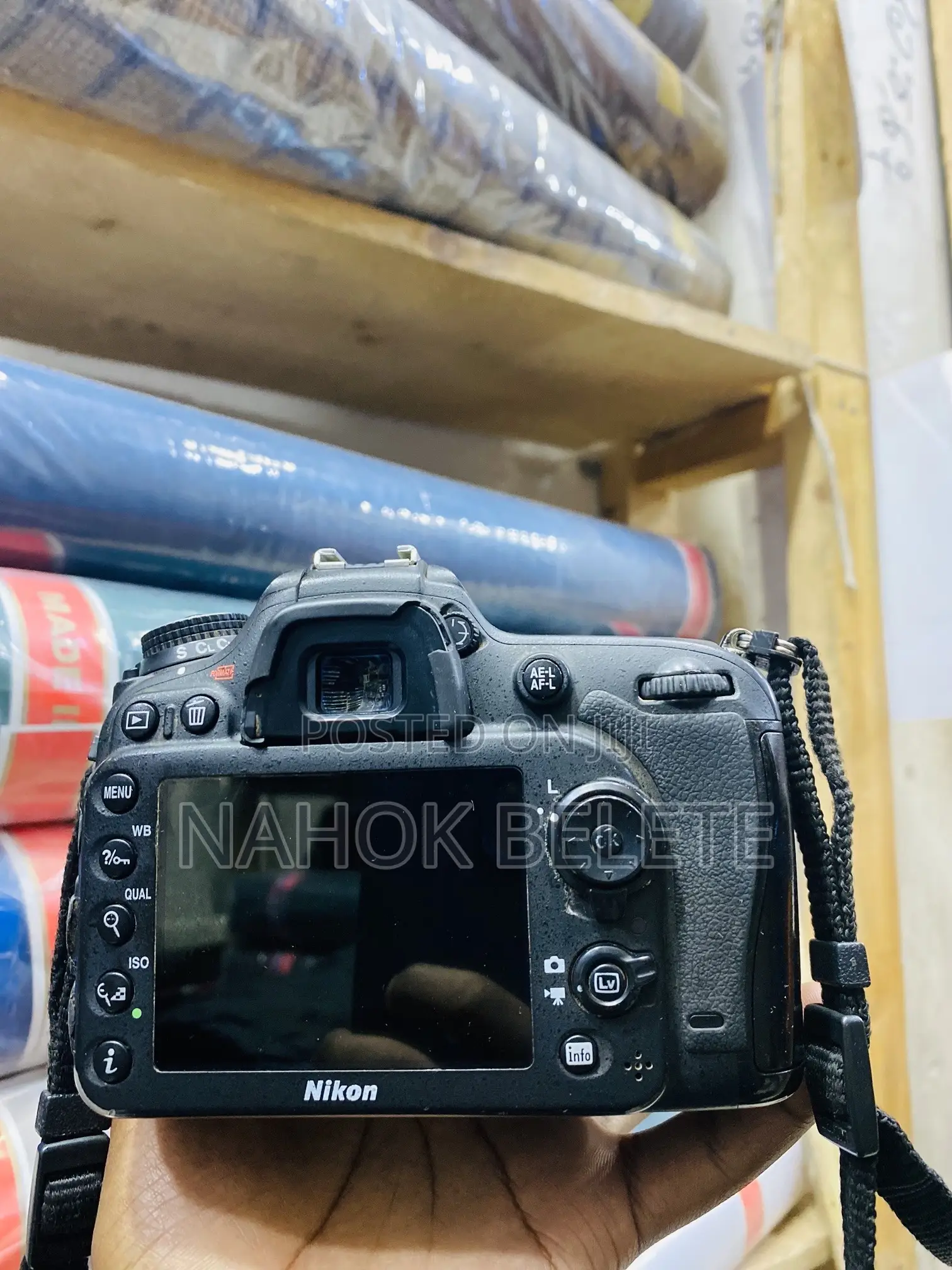 Nikon D7100 DSLR + Af-S Dx Nikkor