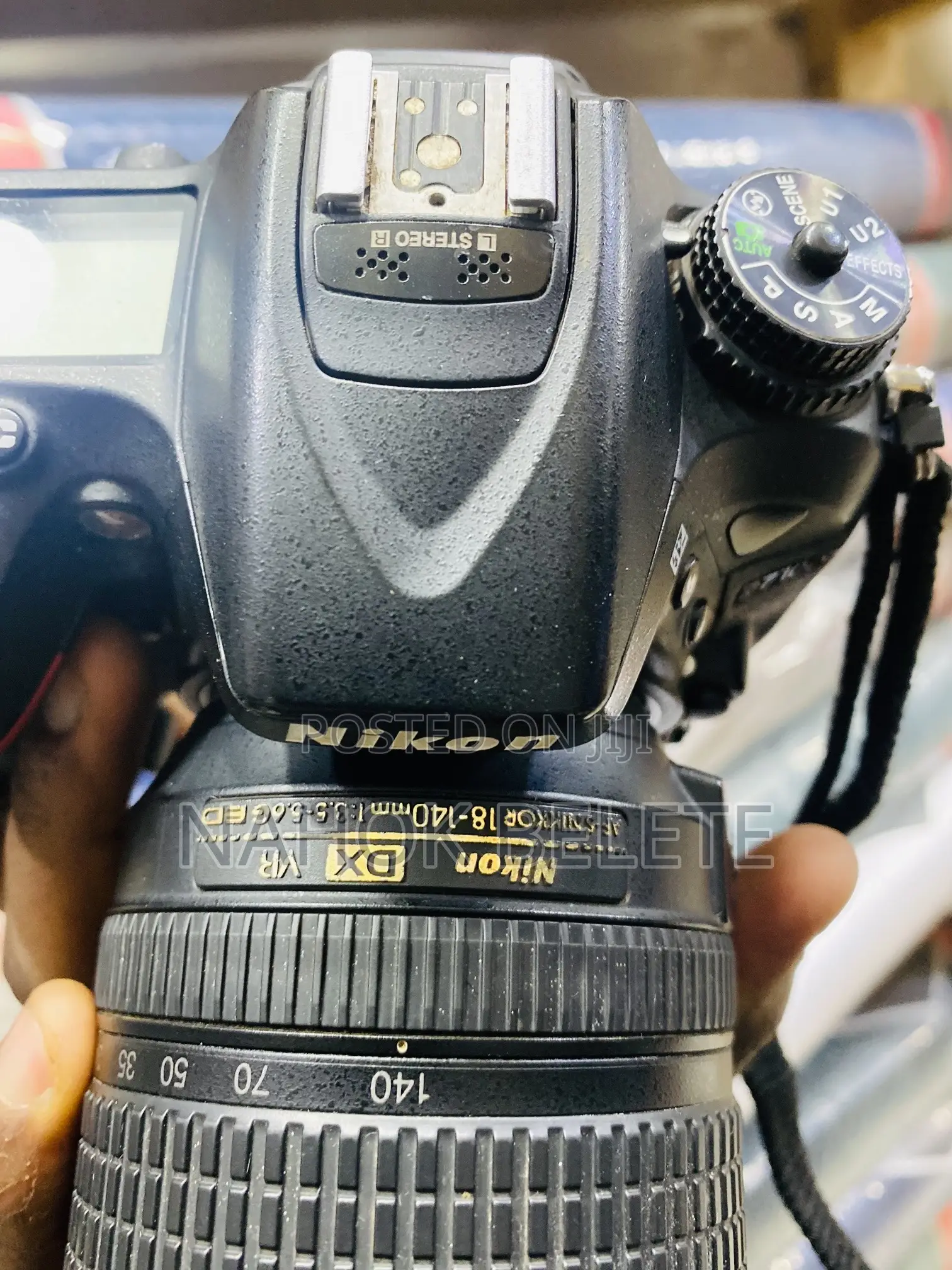 Nikon D7100 DSLR + Af-S Dx Nikkor