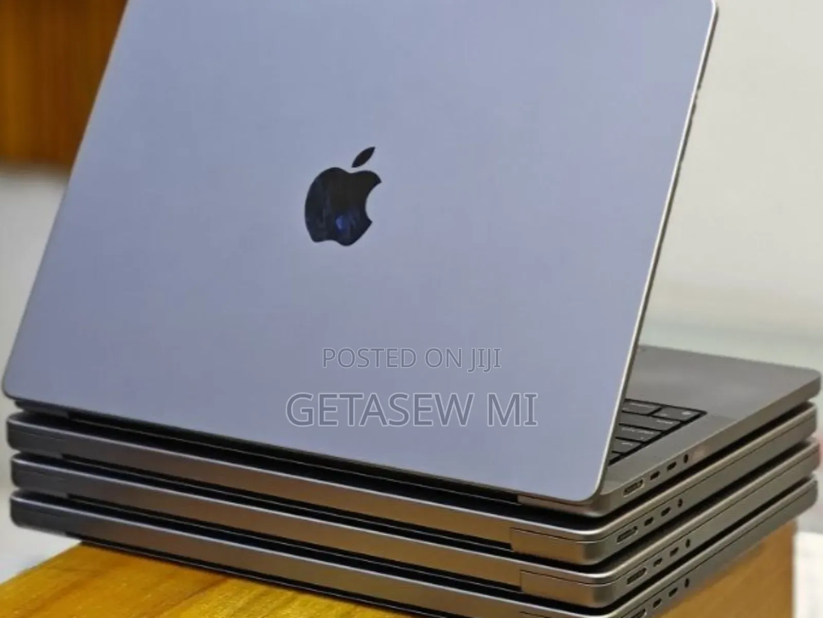 New Laptop Apple MacBook Pro 2021 M1 32GB Apple M1 Pro SSD 512GB