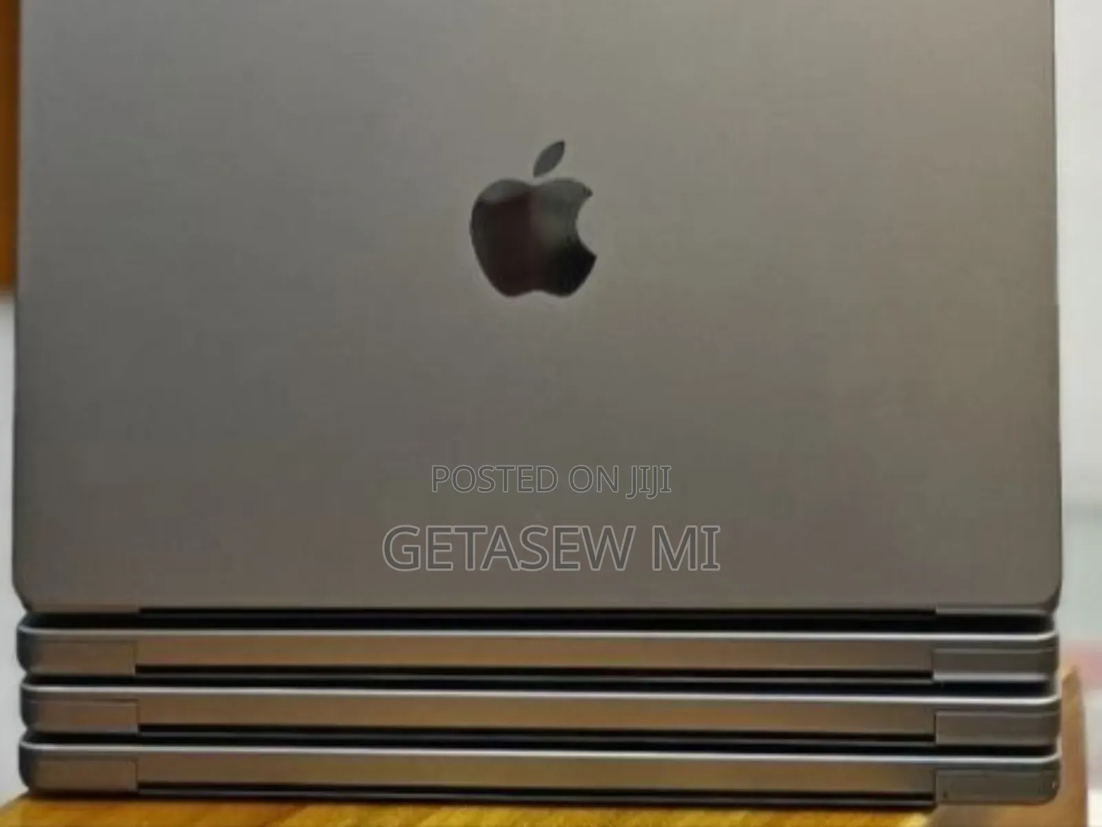 New Laptop Apple MacBook Pro 2021 M1 32GB Apple M1 Pro SSD 512GB