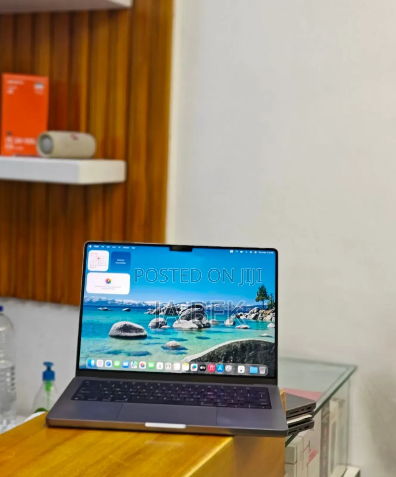 New Laptop Apple MacBook Pro M1 16GB Apple M1 Pro SSD 512GB