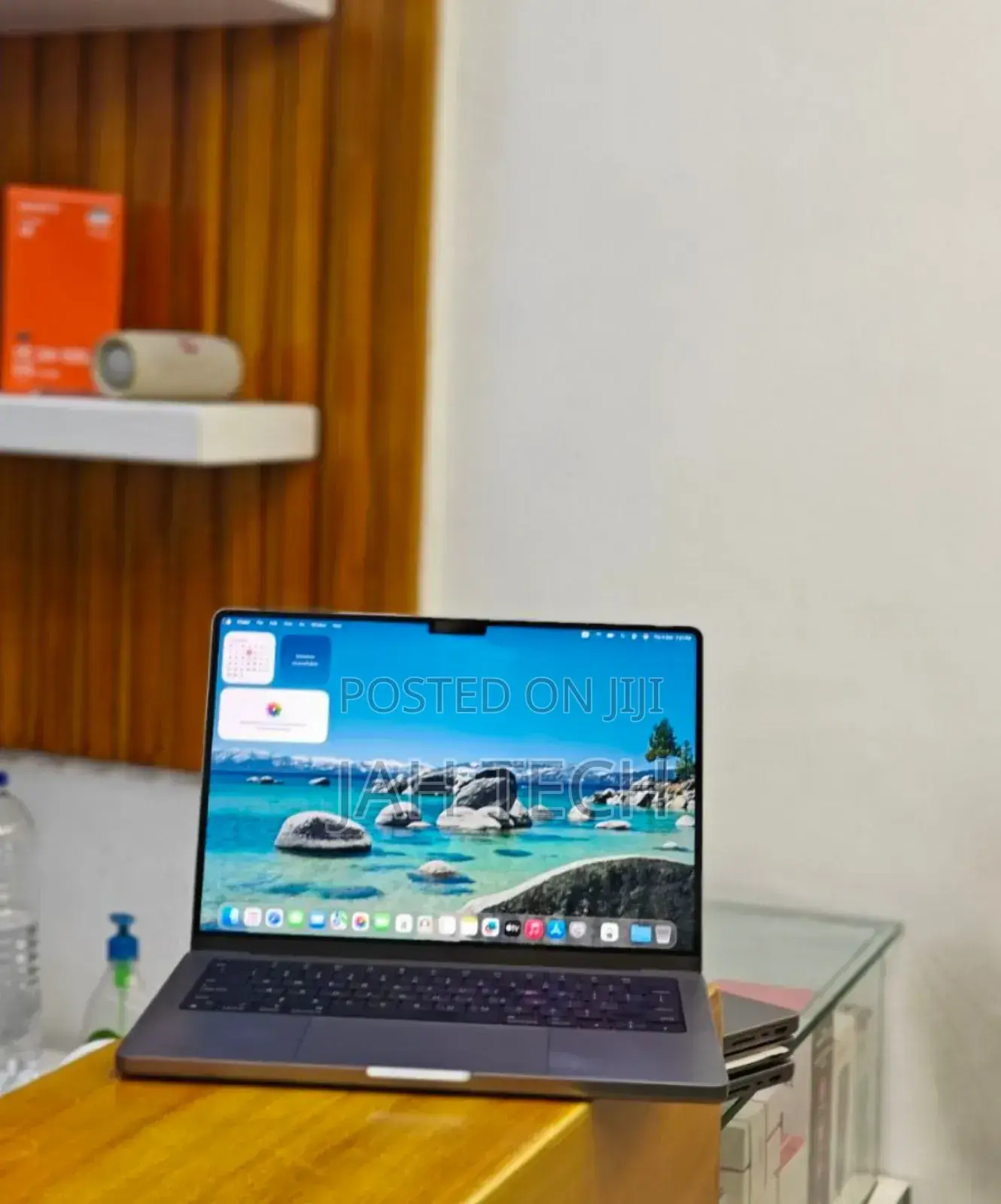New Laptop Apple MacBook Pro M1 16GB Apple M1 Pro SSD 512GB