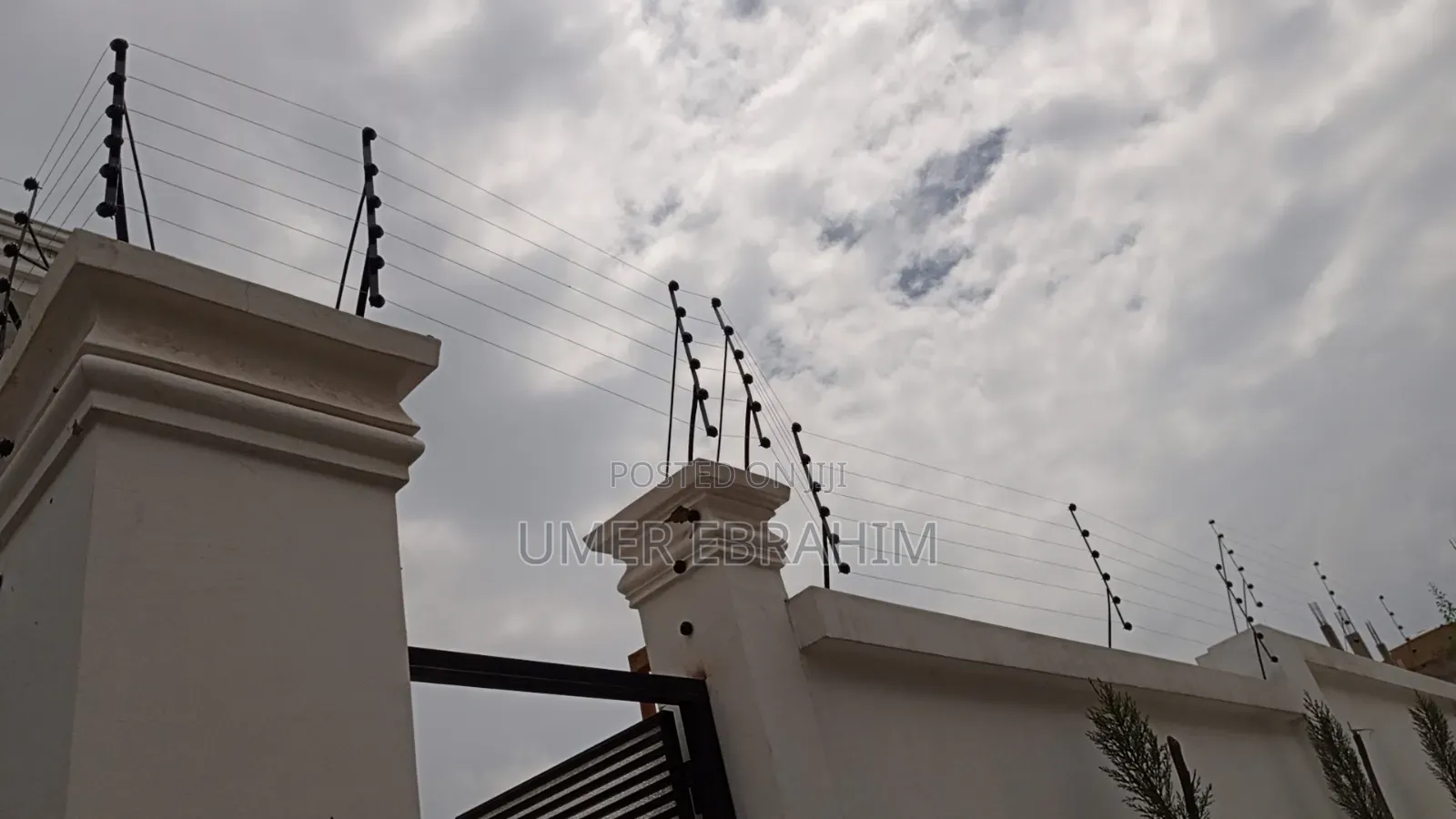 የአደገኛ አጥር ስራ ለመኖሪያ ቤቶች ለድርጂቶች በጥራት ሰርተን እናሰረክባለን ከዋስትና ጋር