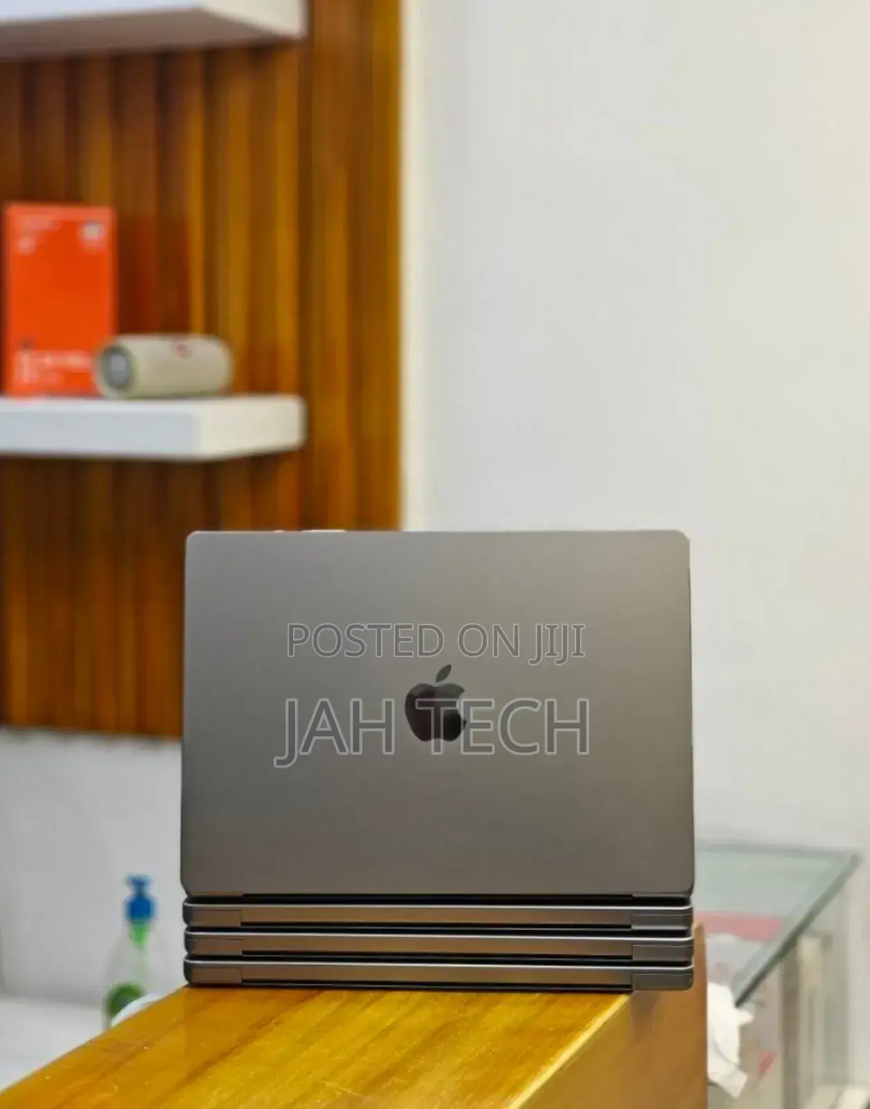 New Laptop Apple MacBook Pro M1 32GB Apple M1 Pro SSD 512GB