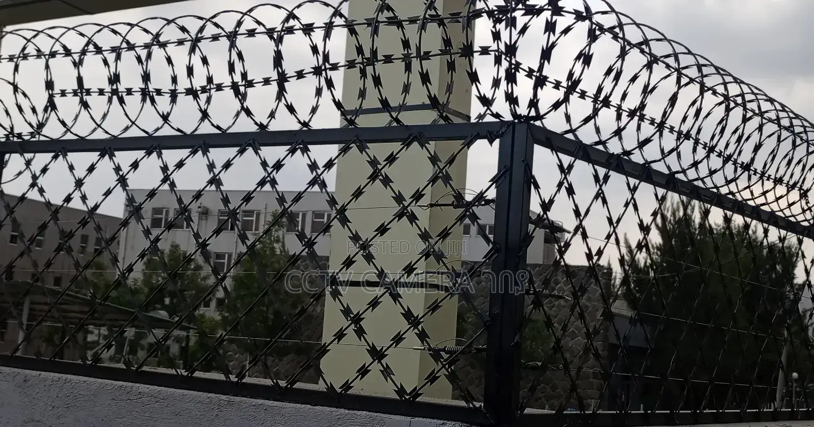 የxx አጥር እና የአደገኛ አጥሮች በተመጣጣኝ ዋጋ እንሰራለን በተመጣጣኝ ዋጋ ከዋስትና ጋር ለመኖሪያ ቤቶች