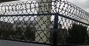 የxx አጥር እና የአደገኛ አጥሮች በተመጣጣኝ ዋጋ እንሰራለን በተመጣጣኝ ዋጋ ከዋስትና ጋር ለመኖሪያ ቤቶች
