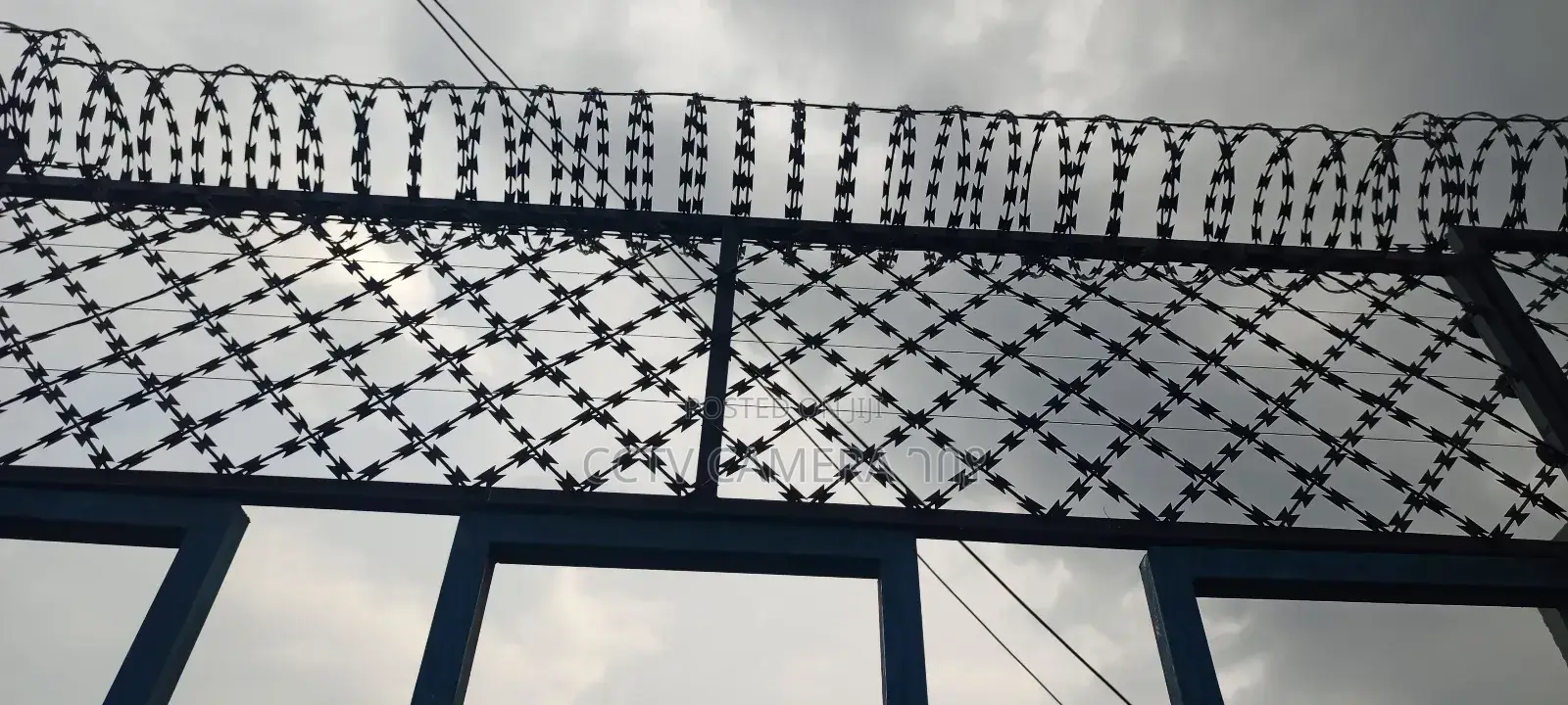 የxx አጥር እና የአደገኛ አጥሮች በተመጣጣኝ ዋጋ እንሰራለን በተመጣጣኝ ዋጋ ከዋስትና ጋር ለመኖሪያ ቤቶች