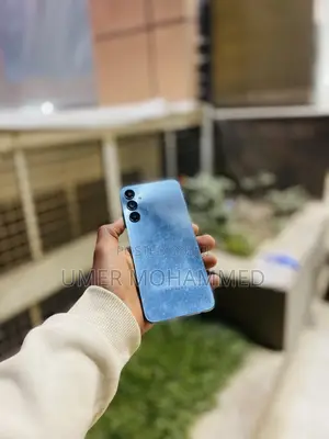 Photo - Samsung Galaxy M14 64 GB Yellow