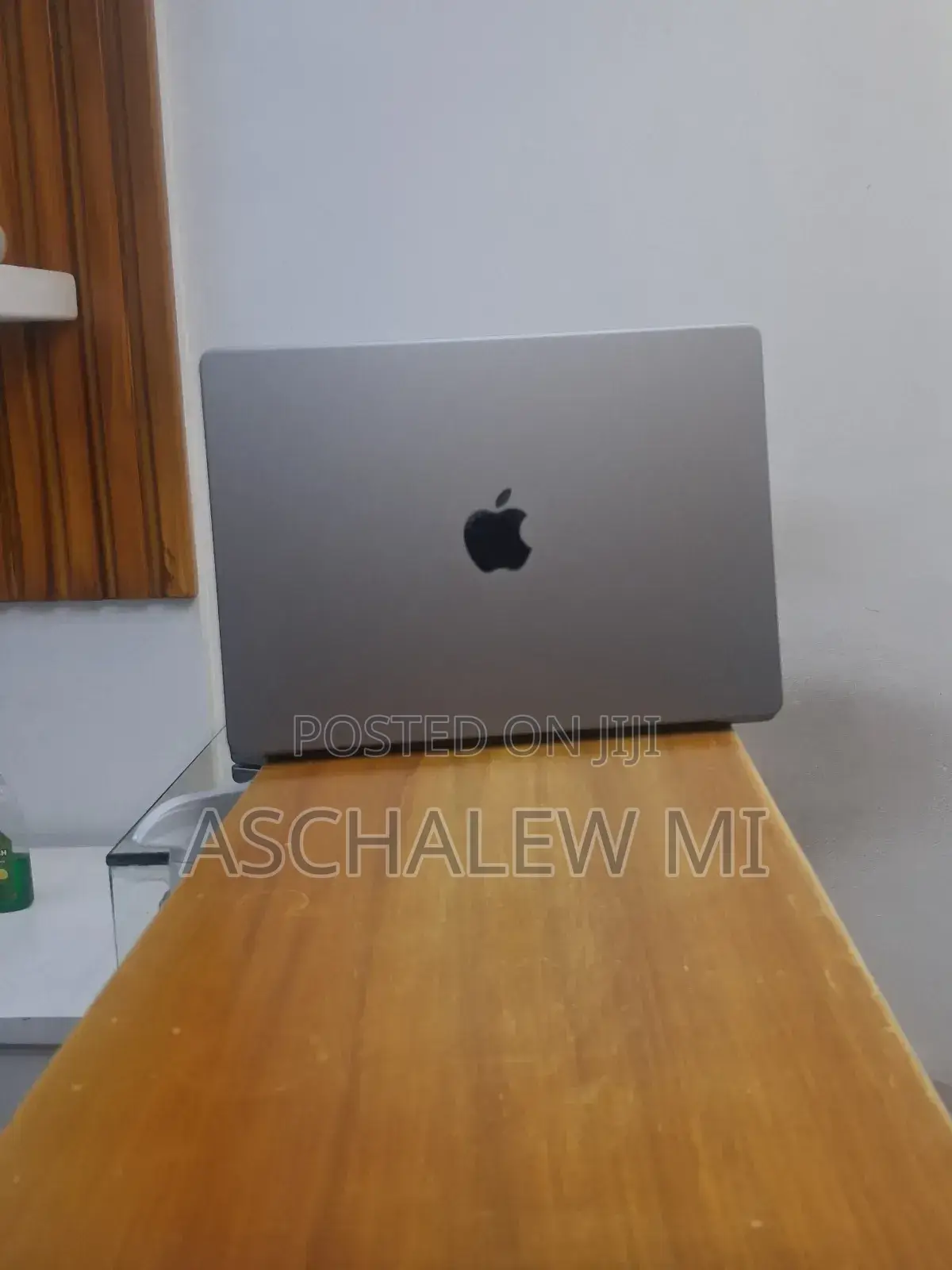 New Laptop Apple MacBook Pro M1 32GB Apple M1 Pro SSD 512GB