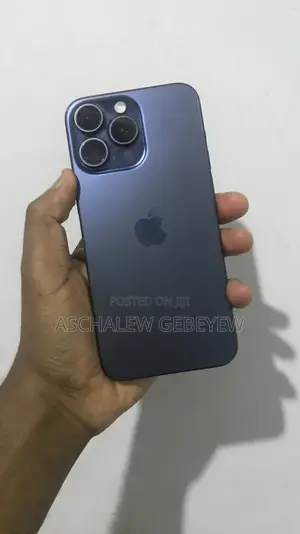 Photo - Apple iPhone 15 Pro Max 256 GB Blue