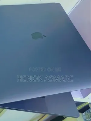 Photo - New Laptop Apple MacBook Pro 2017 16GB Intel Core I5 SSD 512GB