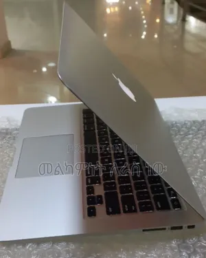 New Laptop Apple MacBook Pro 2017 8GB Intel Core I5 SSD 128GB