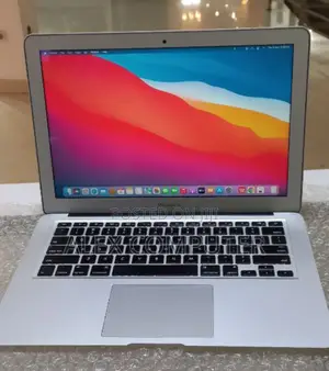 New Laptop Apple MacBook Pro 2017 8GB Intel Core I5 SSD 128GB
