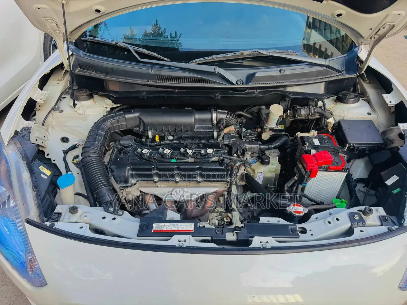 Suzuki Swift 2022 White