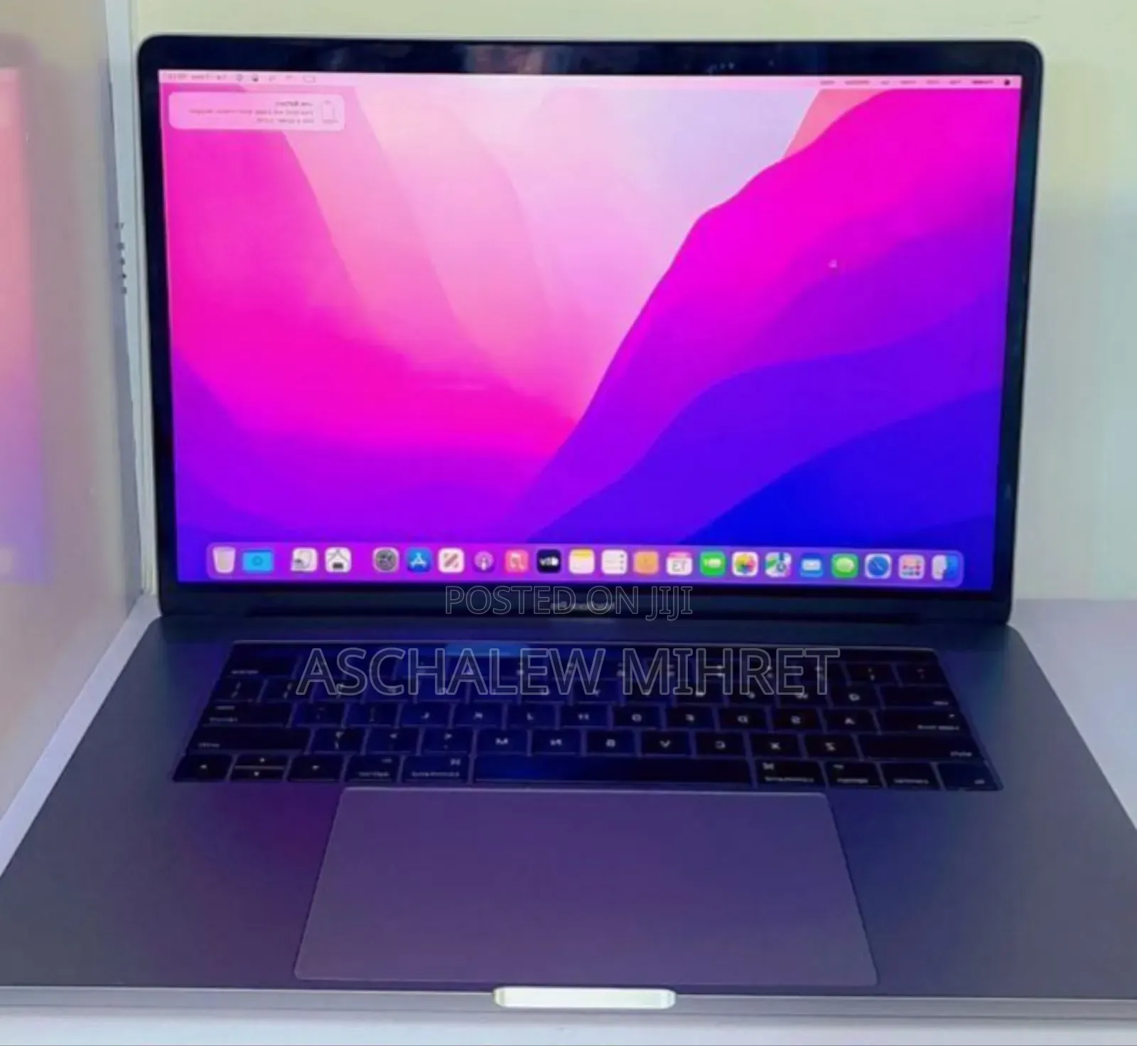 New Laptop Apple MacBook Pro 2017 16GB Intel Core I7 SSD 512GB