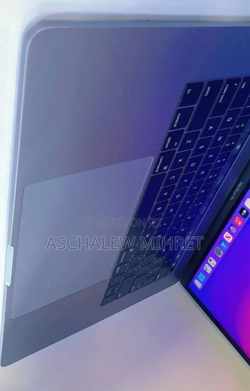 New Laptop Apple MacBook Pro 2017 16GB Intel Core I7 SSD 512GB