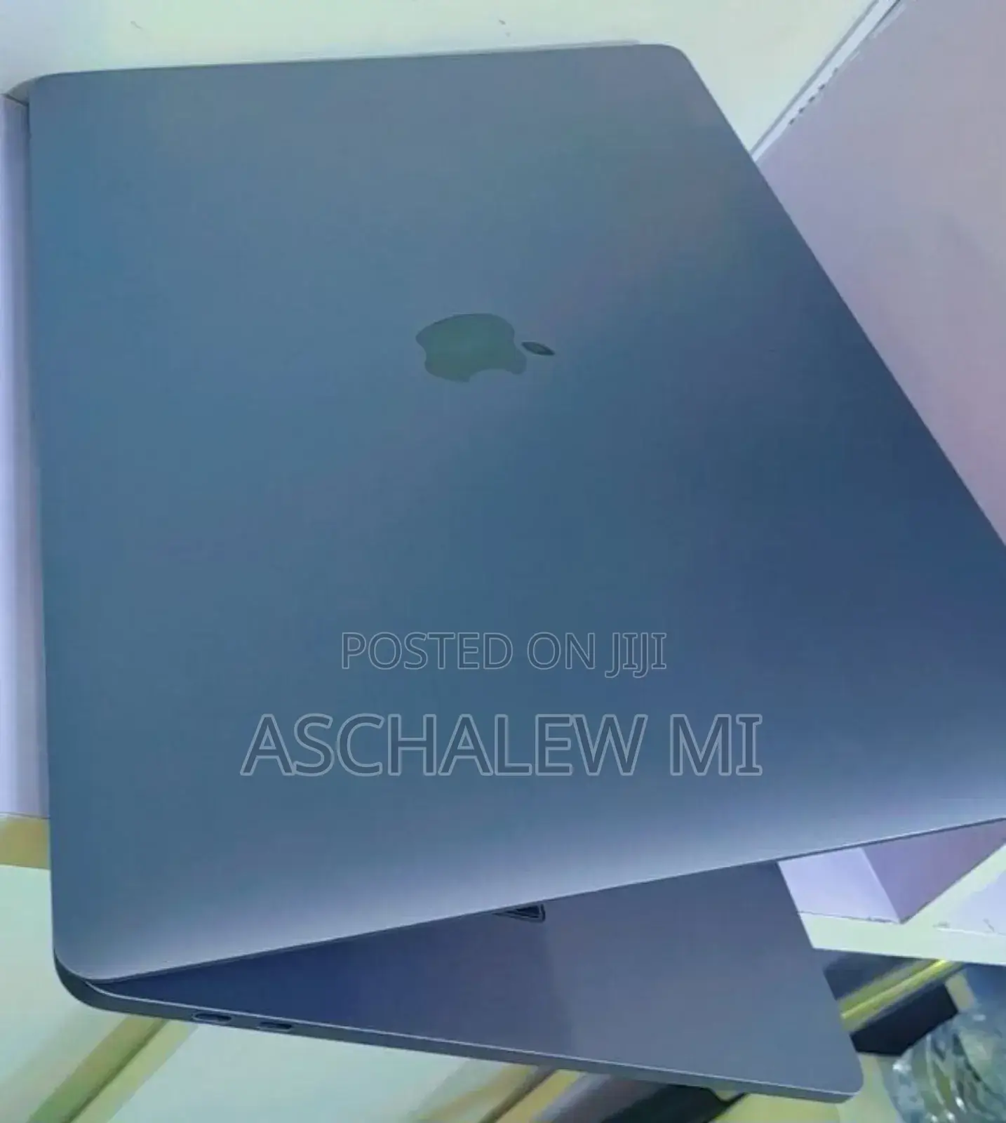 New Laptop Apple MacBook Pro 2017 16GB Intel Core I7 SSD 512GB