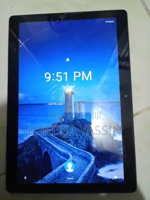 Photo - Lenovo Tab M10 16 GB Black