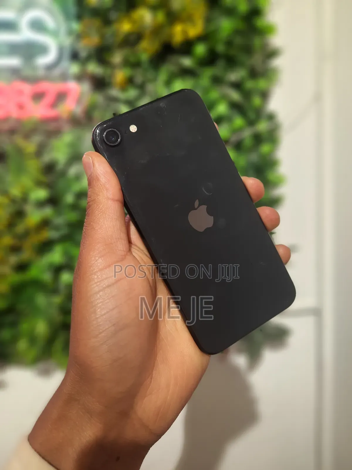 Apple iPhone SE (2020) 64 GB