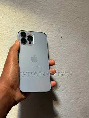 Photo - Apple iPhone 13 Pro Max 128 GB Blue