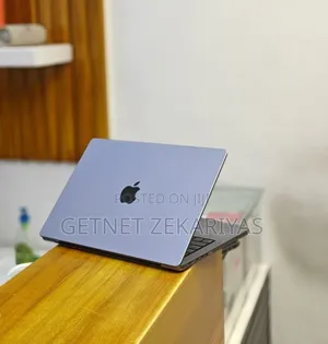 New Laptop Apple MacBook Pro M1 32GB Apple M1 Pro SSD 512GB