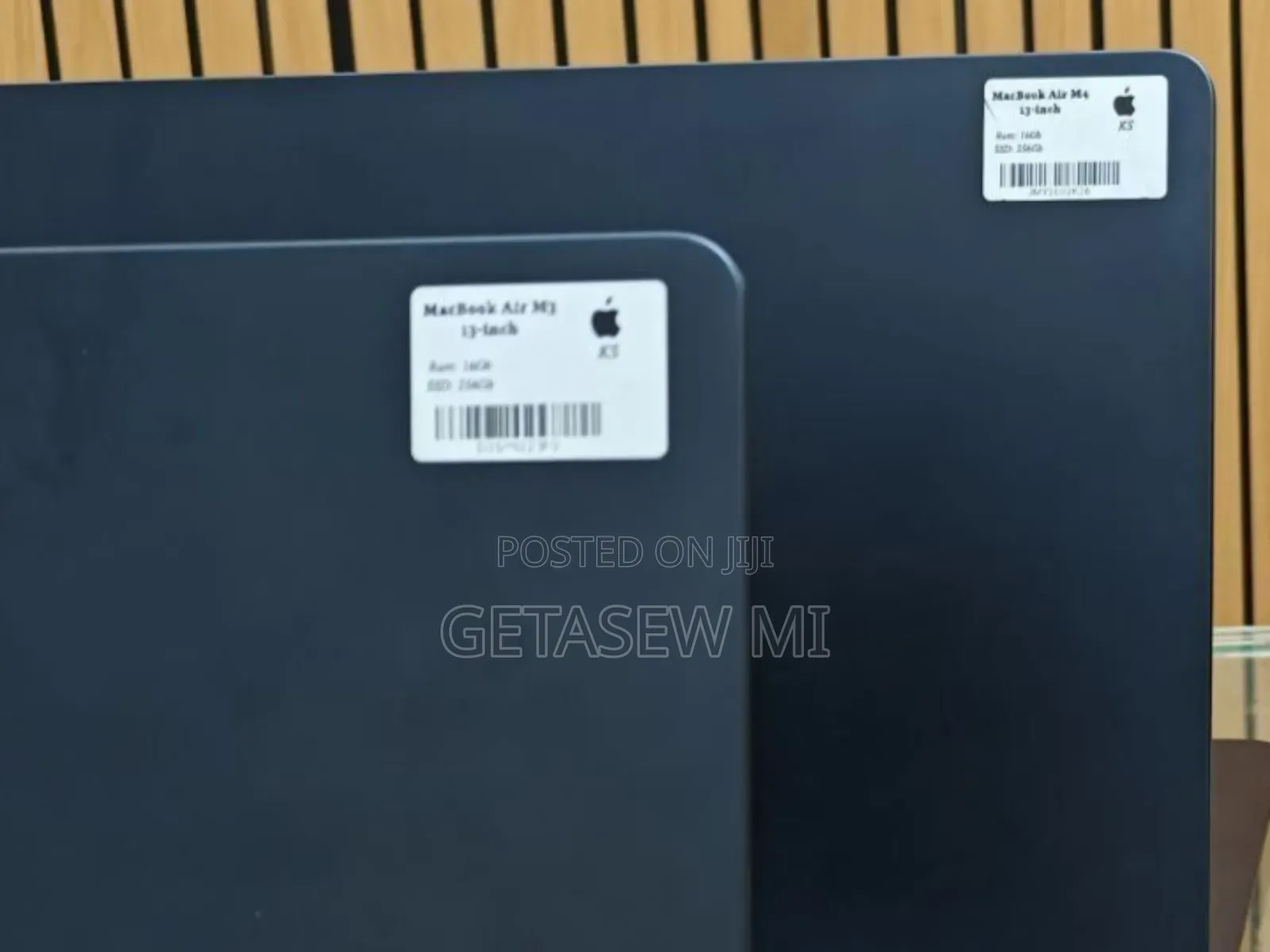 New Laptop Apple MacBook Air 2024 M3 13-Inch 8GB Apple M3 SSD 256GB