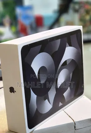 Photo - New Apple iPad Air 64 GB