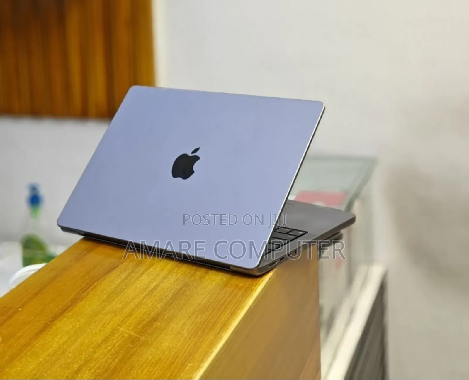 New Laptop Apple MacBook Pro M1 32GB Apple M1 Pro SSD 512GB