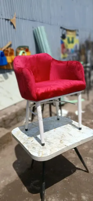 Quality Lounge and Restaurant Chairs and Table