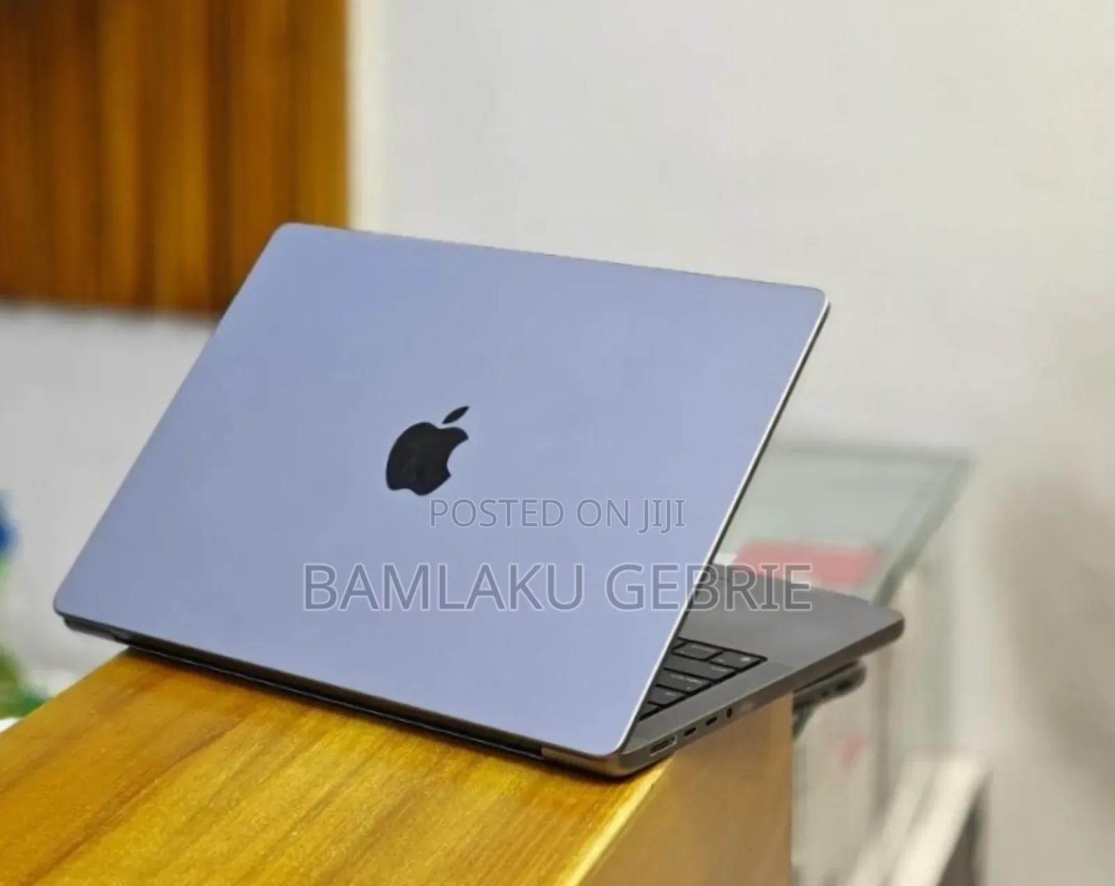 New Laptop Apple MacBook Pro M1 32GB Apple M1 Pro SSD 512GB