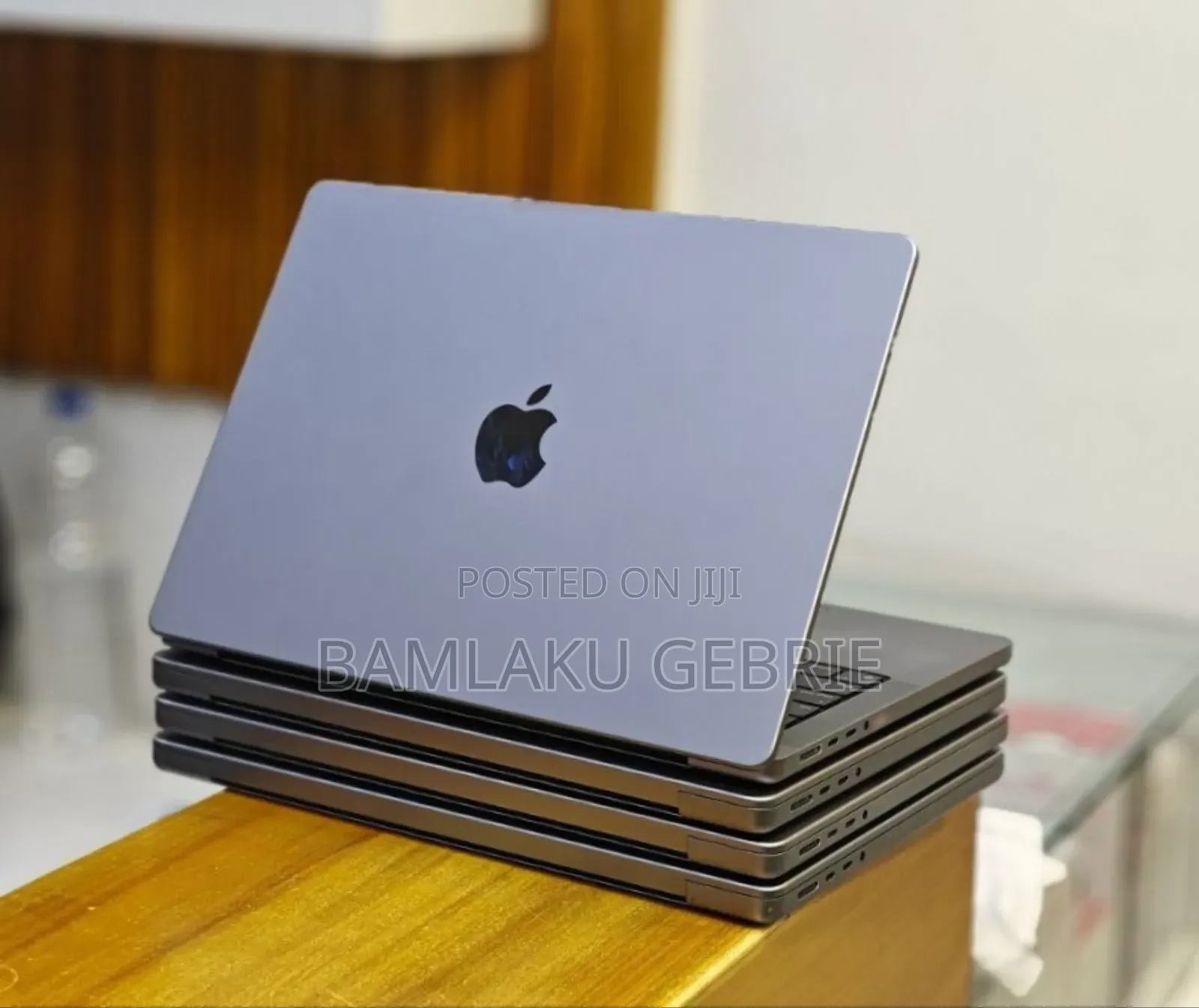 New Laptop Apple MacBook Pro M1 32GB Apple M1 Pro SSD 512GB