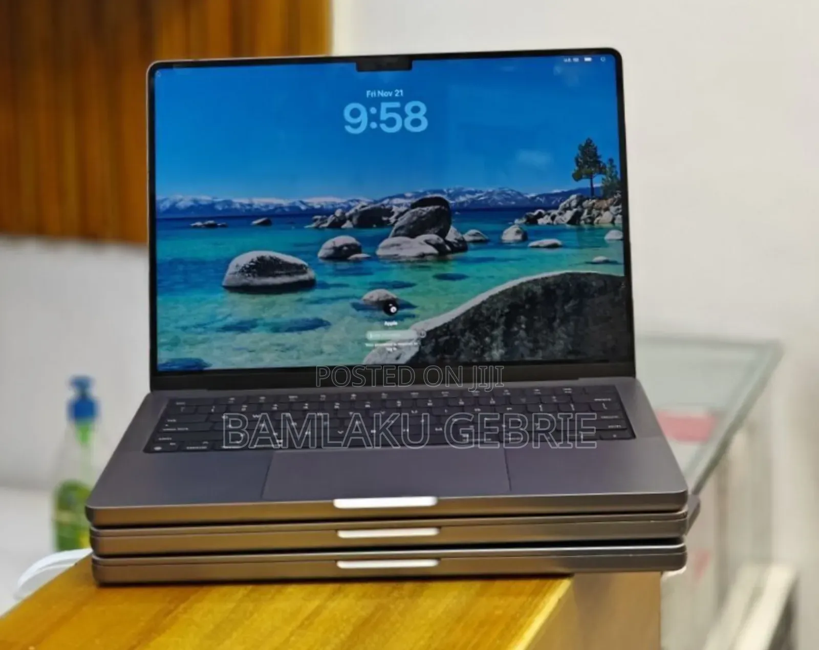 New Laptop Apple MacBook Pro M1 32GB Apple M1 Pro SSD 512GB