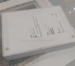 New Apple iPad (2025) 128 GB Silver