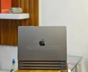 New Laptop Apple MacBook Pro M1 32GB Apple M1 Pro SSD 512GB