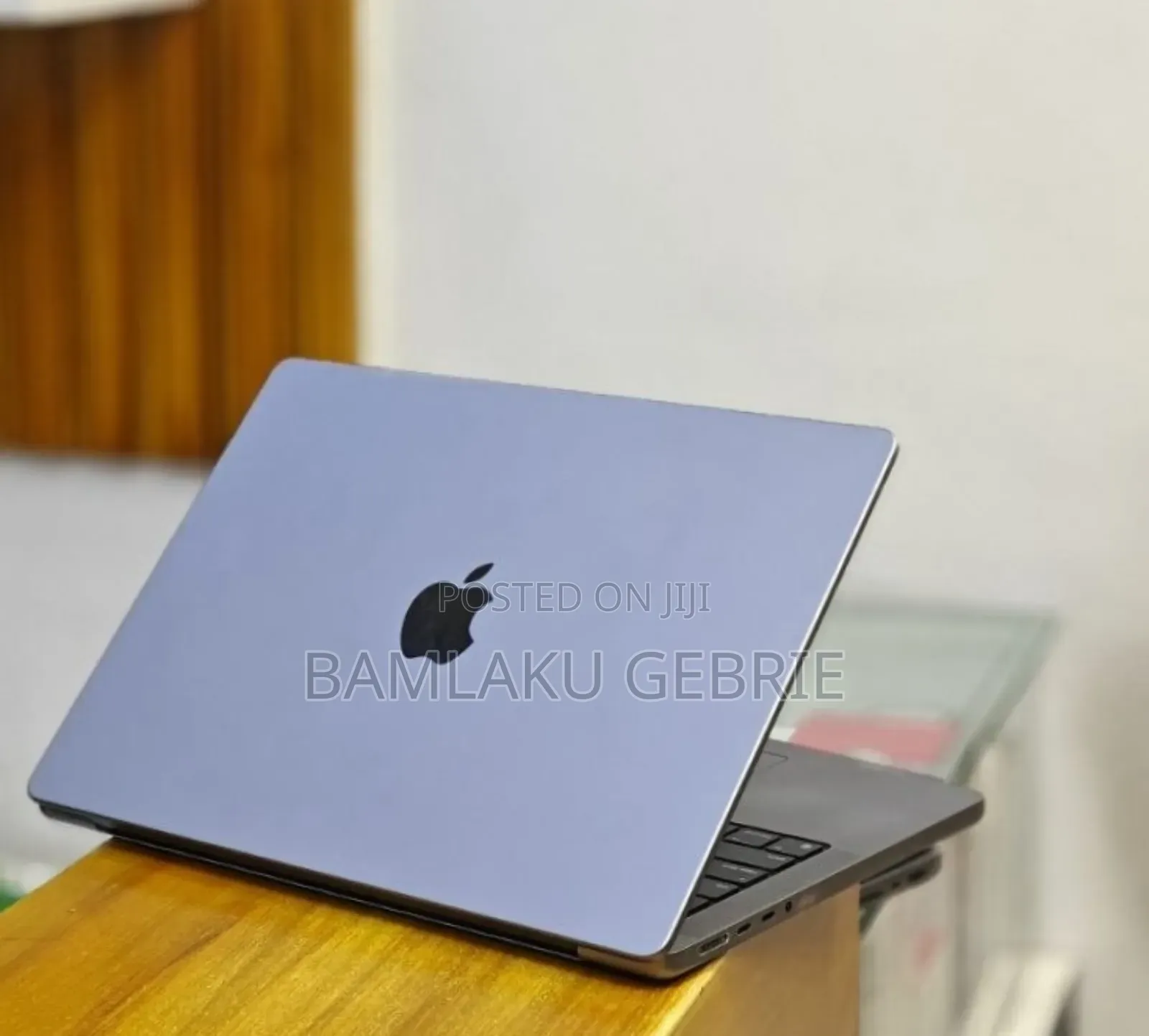 New Laptop Apple MacBook Pro M1 16GB Apple M1 Pro SSD 512GB