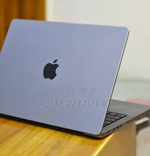 New Laptop Apple MacBook Pro M1 16GB Apple M1 Pro SSD 512GB