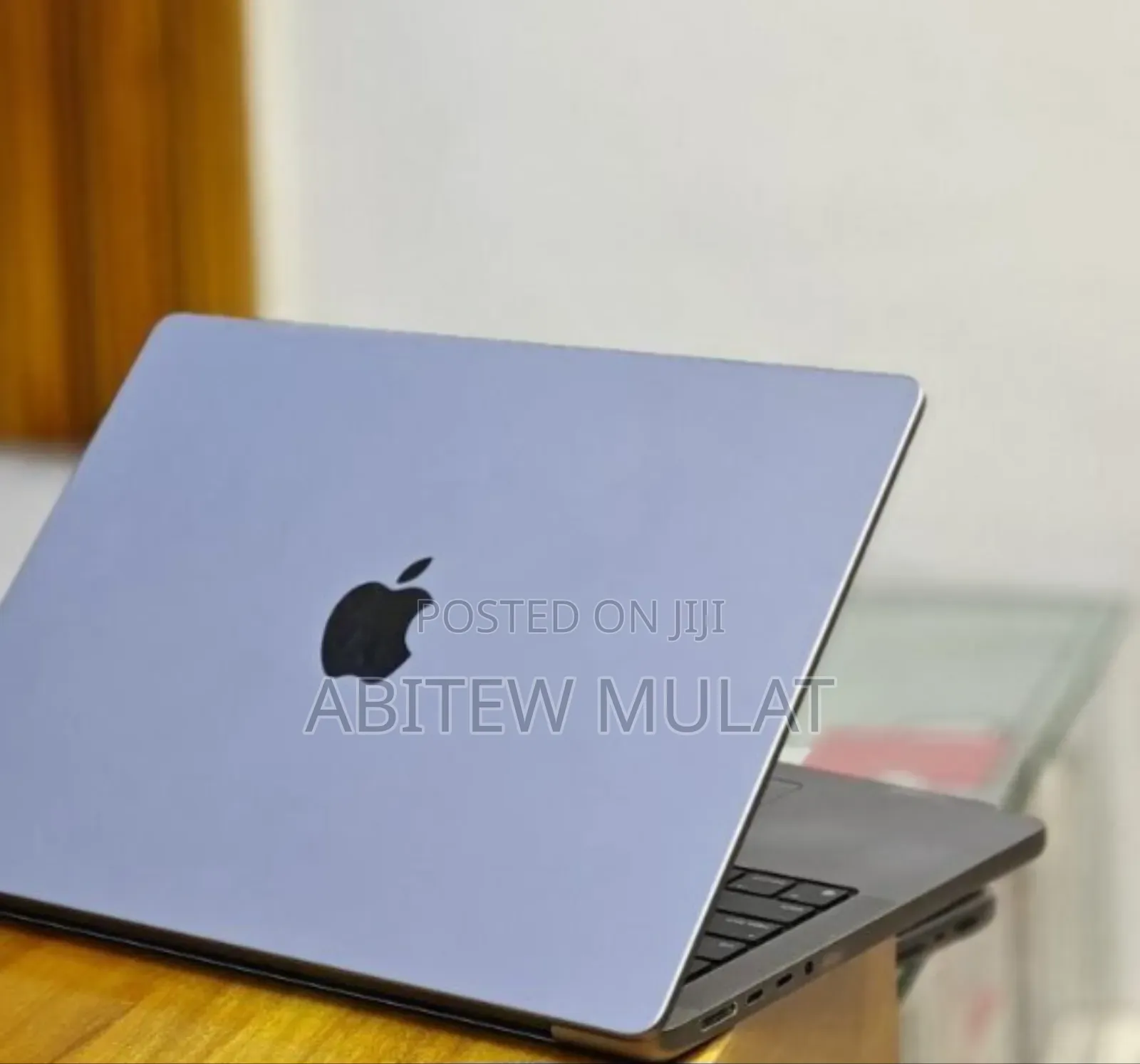 New Laptop Apple MacBook Pro M1 16GB Apple M1 Pro SSD 512GB