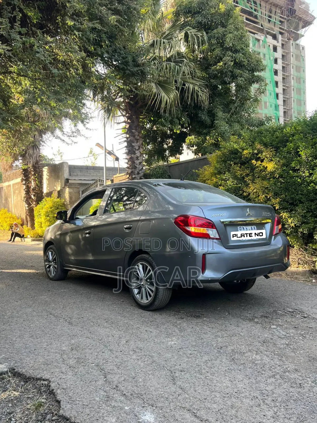 Mitsubishi Attrage 2021 Silver