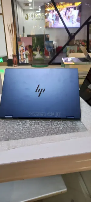 New Laptop HP OmniBook X Flip 14" 16GB Intel SSD 512GB