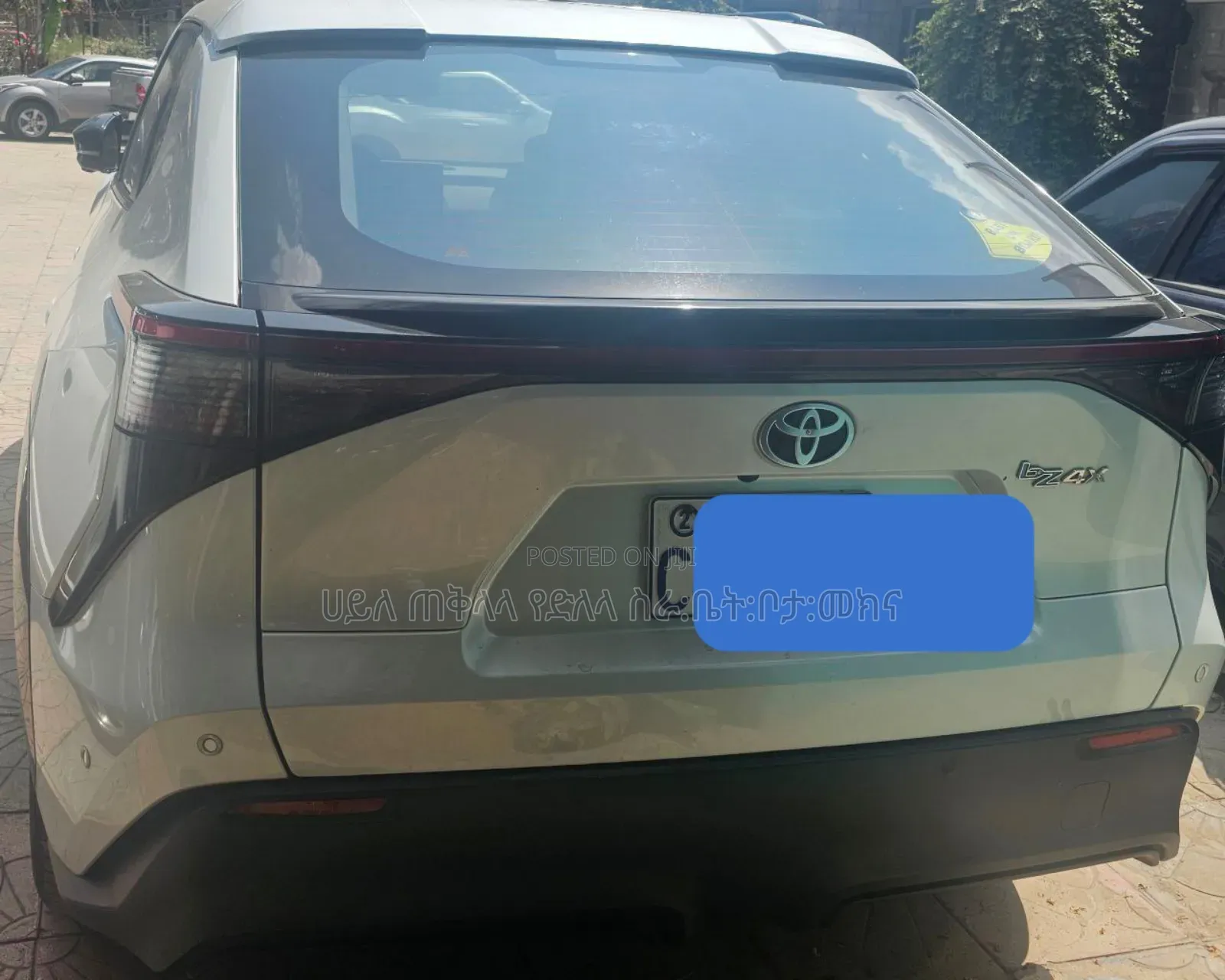 Toyota bZ4X 2024 Off white