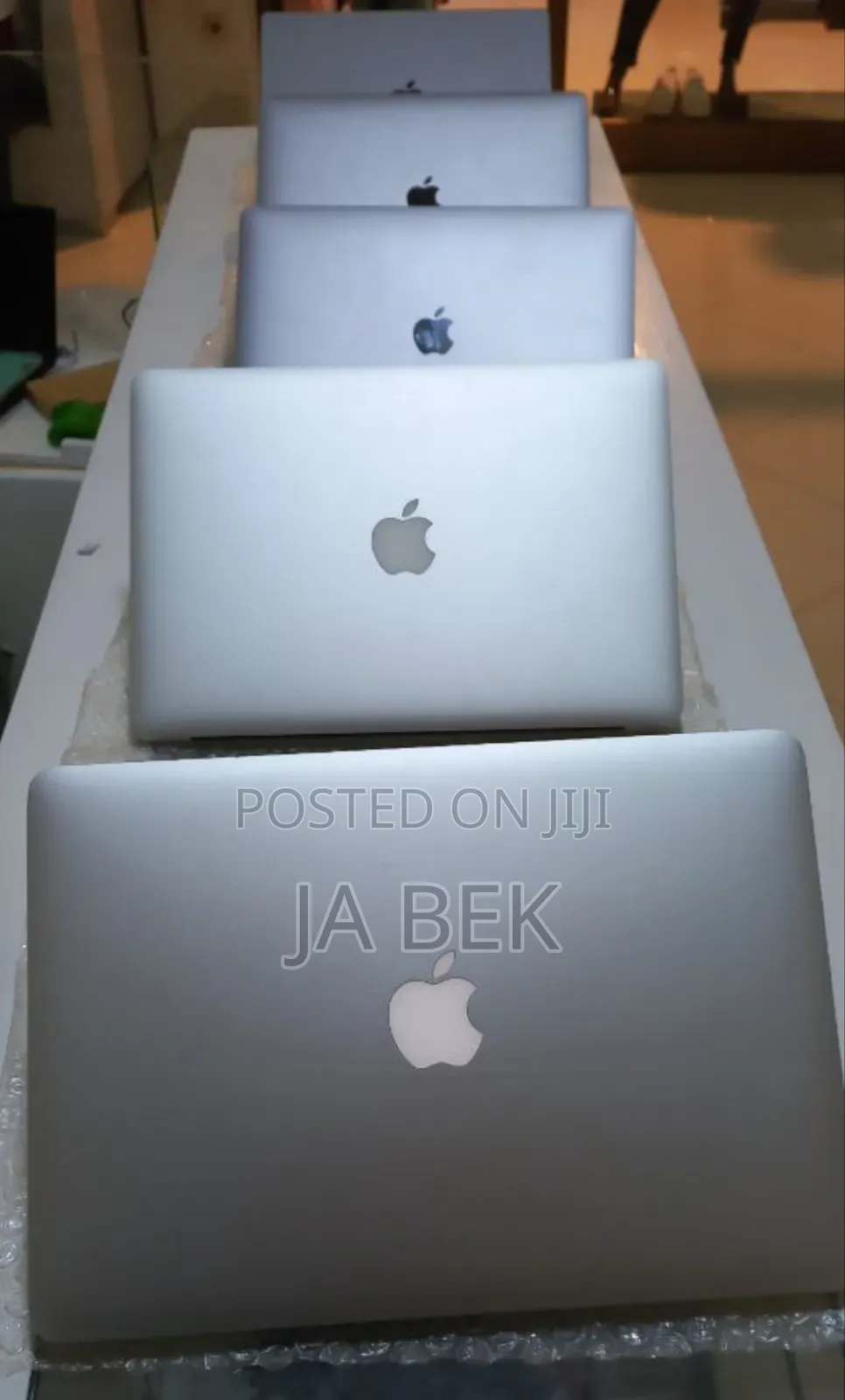 New Laptop Apple MacBook Air 2017 8GB Intel Core I5 SSD 128GB