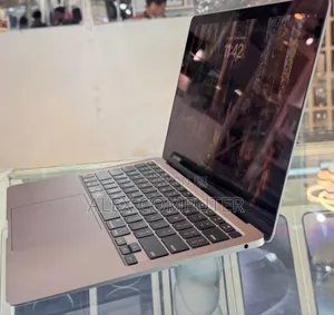 New Laptop Apple MacBook Air 2020 M1 8GB Apple M1 SSD 256GB